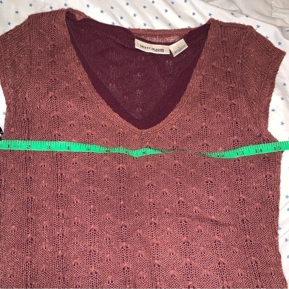 DKNY JEANS Rust Color V Neck Blouse size petite - Picture 8 of 9